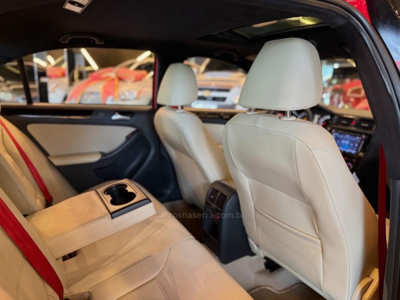 JETTA 2.0 COMFORTLINE FLEX 4P TIPTRONIC - 2013 - NOVO HAMBURGO