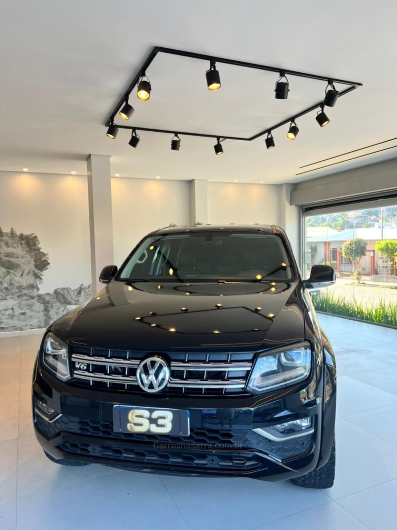AMAROK 3.0 V6 TDI HIGHLINE CD DIESEL 4MOTION AUTOMÁTICO - 2019 - CAXIAS DO SUL