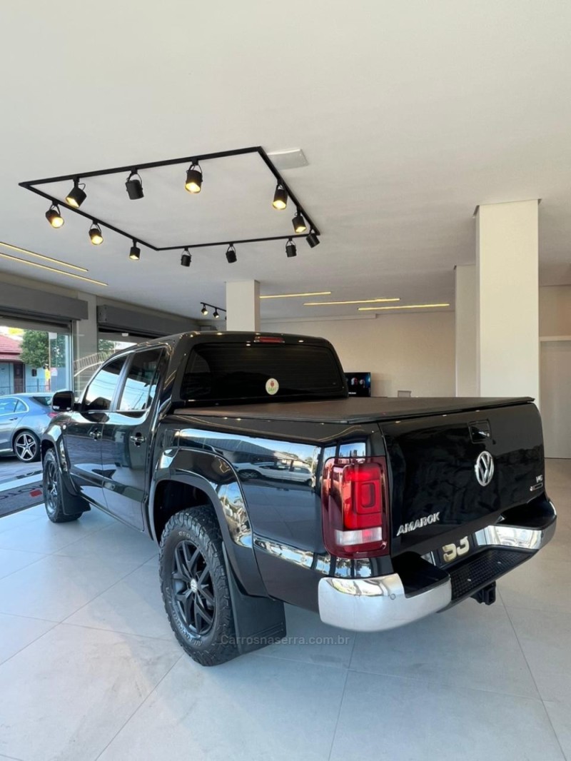 AMAROK 3.0 V6 TDI HIGHLINE CD DIESEL 4MOTION AUTOMÁTICO - 2019 - CAXIAS DO SUL