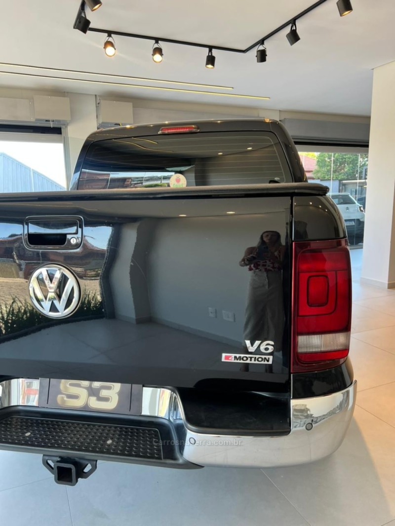 AMAROK 3.0 V6 TDI HIGHLINE CD DIESEL 4MOTION AUTOMÁTICO - 2019 - CAXIAS DO SUL