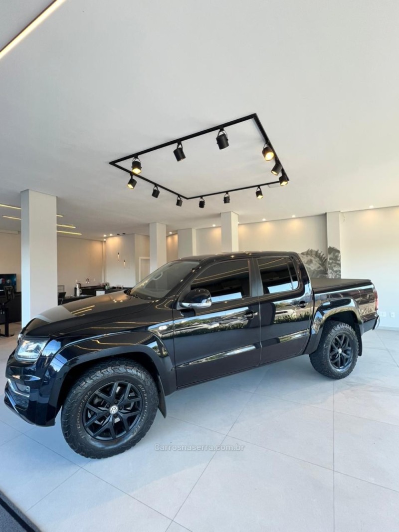 AMAROK 3.0 V6 TDI HIGHLINE CD DIESEL 4MOTION AUTOMÁTICO - 2019 - CAXIAS DO SUL