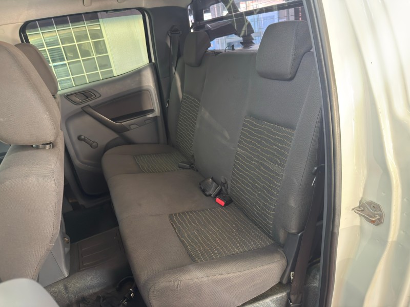 RANGER 2.2 XL 4X4 CD 16V DIESEL 4P MANUAL - 2015 - CAXIAS DO SUL