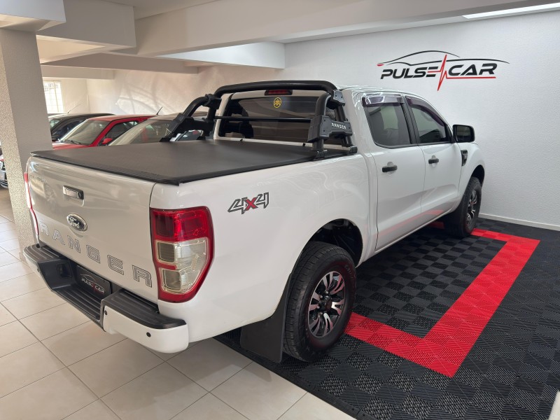 RANGER 2.2 XL 4X4 CD 16V DIESEL 4P MANUAL - 2015 - CAXIAS DO SUL