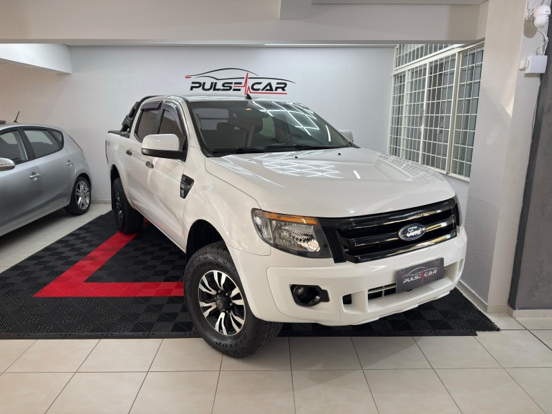 RANGER 2.2 XL 4X4 CD 16V DIESEL 4P MANUAL - 2015 - CAXIAS DO SUL