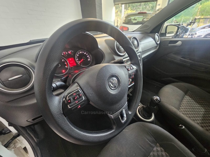 VOYAGE 1.6 MI COMFORTLINE 8V FLEX 4P MANUAL - 2015 - CAXIAS DO SUL