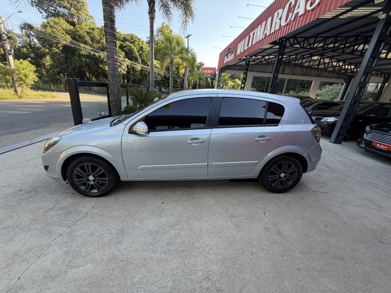 VECTRA 2.0 MPFI GT HATCH 8V FLEX 4P MANUAL - 2010 - CAXIAS DO SUL
