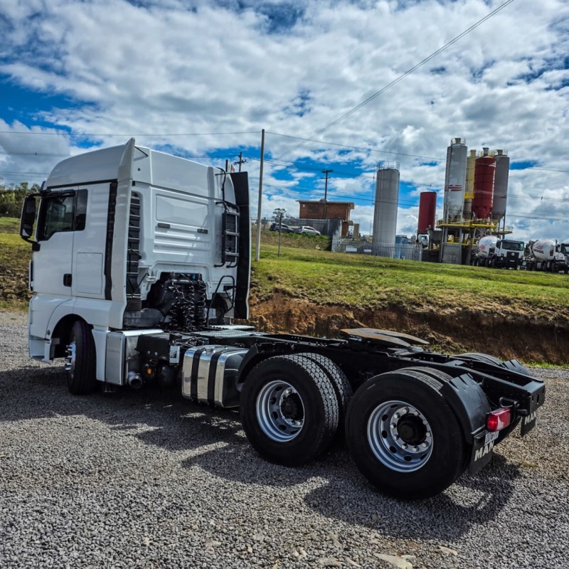 TGX 28.440 6X2 - 2013 - GARIBALDI