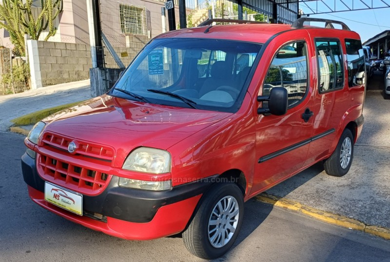 DOBLÓ 1.8 ELX 8V FLEX 4P MANUAL 7 LUGARES - 2009 - FARROUPILHA
