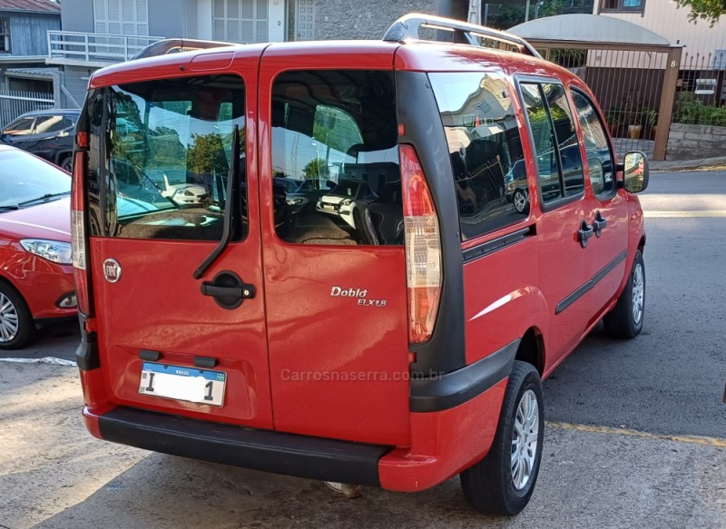 DOBLÓ 1.8 ELX 8V FLEX 4P MANUAL 7 LUGARES - 2009 - FARROUPILHA