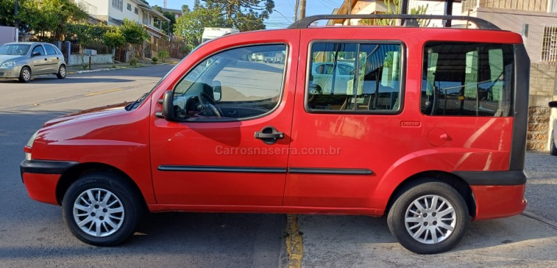 DOBLÓ 1.8 ELX 8V FLEX 4P MANUAL 7 LUGARES - 2009 - FARROUPILHA