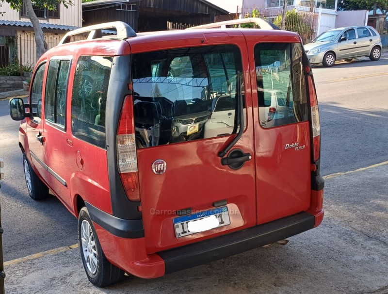 DOBLÓ 1.8 ELX 8V FLEX 4P MANUAL 7 LUGARES - 2009 - FARROUPILHA