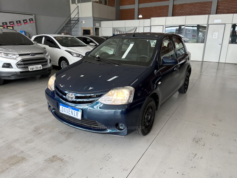 ETIOS 1.3 X 16V FLEX 4P MANUAL - 2017 - TAQUARA