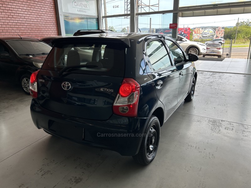 ETIOS 1.3 X 16V FLEX 4P MANUAL - 2017 - TAQUARA