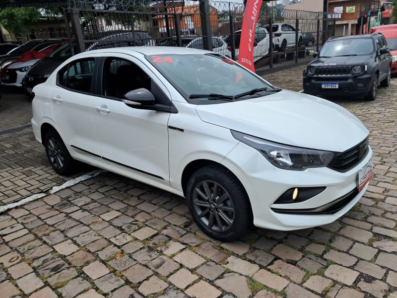 CRONOS 1.3 DRIVE 8V FLEX 4P MANUAL - 2024 - CAXIAS DO SUL