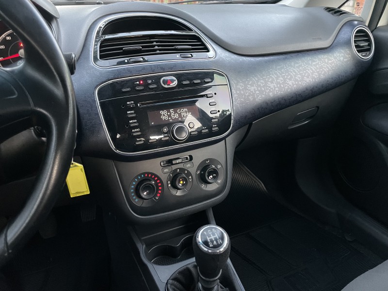 PUNTO 1.4 ATTRACTIVE 8V FLEX 4P MANUAL - 2014 - CAXIAS DO SUL