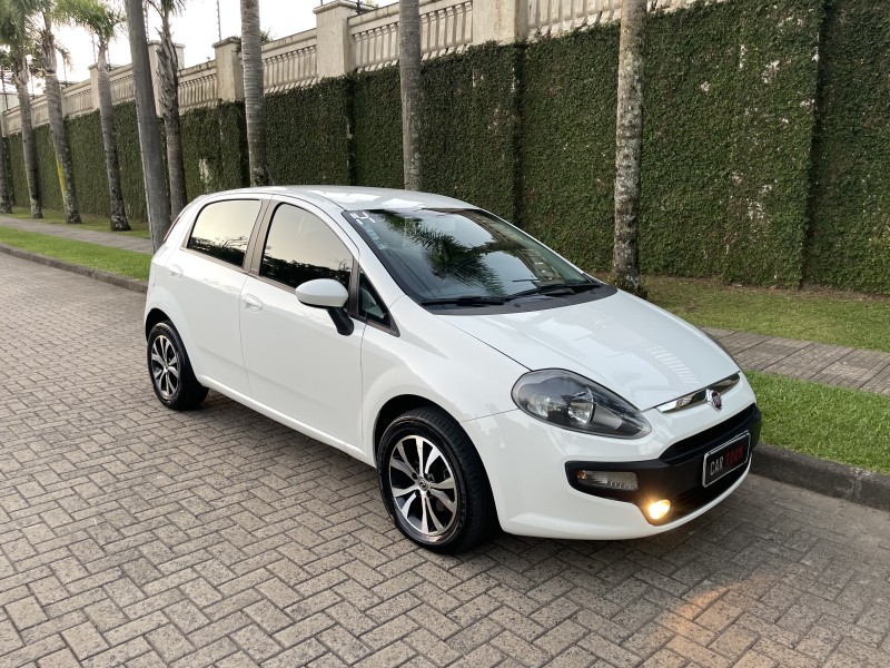 PUNTO 1.4 ATTRACTIVE 8V FLEX 4P MANUAL - 2014 - CAXIAS DO SUL