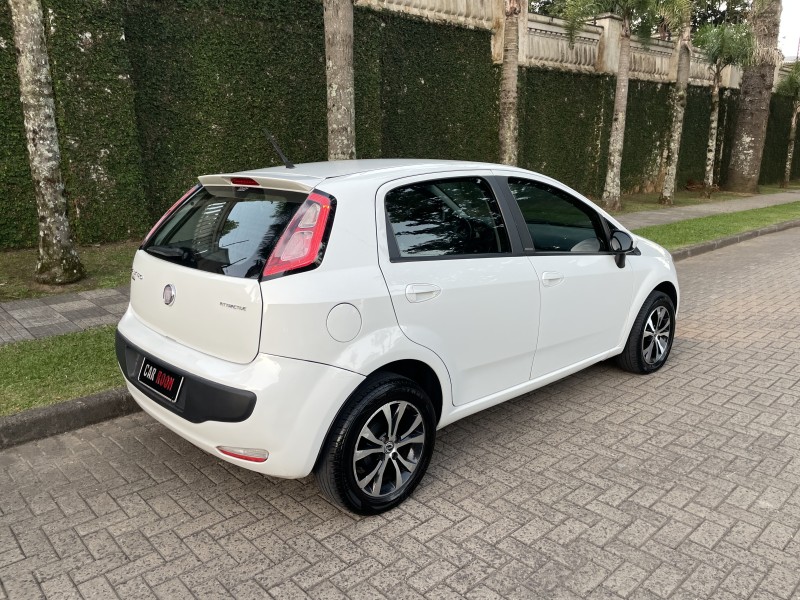 PUNTO 1.4 ATTRACTIVE 8V FLEX 4P MANUAL - 2014 - CAXIAS DO SUL