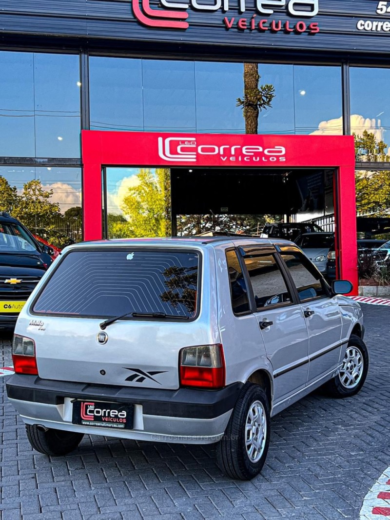 UNO 1.0 MPI MILLE FIRE 8V FLEX 4P MANUAL - 2008 - CANELA