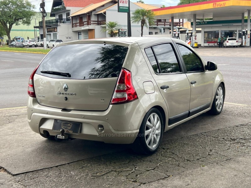 SANDERO 1.6 EXPRESSION 8V FLEX 4P MANUAL - 2012 - MONTENEGRO