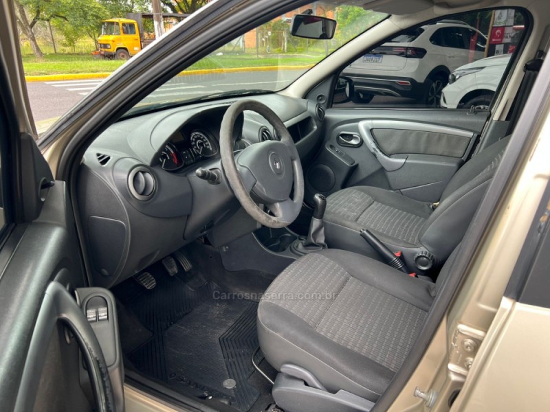 SANDERO 1.6 EXPRESSION 8V FLEX 4P MANUAL - 2012 - MONTENEGRO