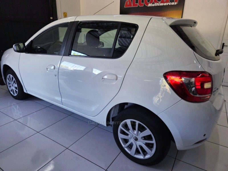SANDERO 1.0 EXPRESSION 16V FLEX 4P MANUAL - 2016 - CAMPO BOM