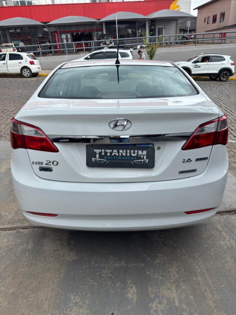 HB20S 1.6 COMFORT PLUS 16V FLEX 4P AUTOMÁTICO - 2015 - SãO FRANCISCO DE PAULA