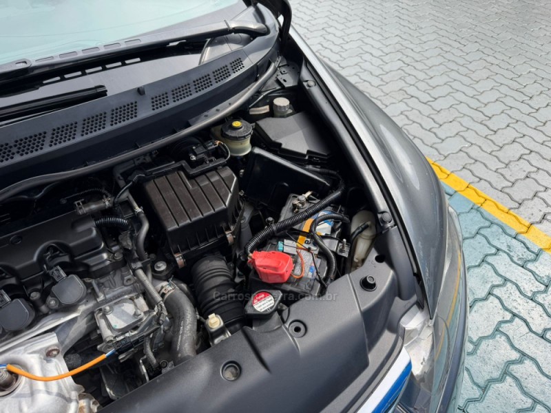 CIVIC 1.8 LXL 16V FLEX 4P MANUAL - 2010 - ESTâNCIA VELHA