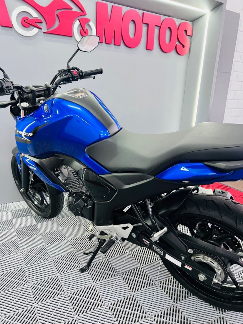 FAZER FZ15 ABS - 2023 - CAMPO BOM