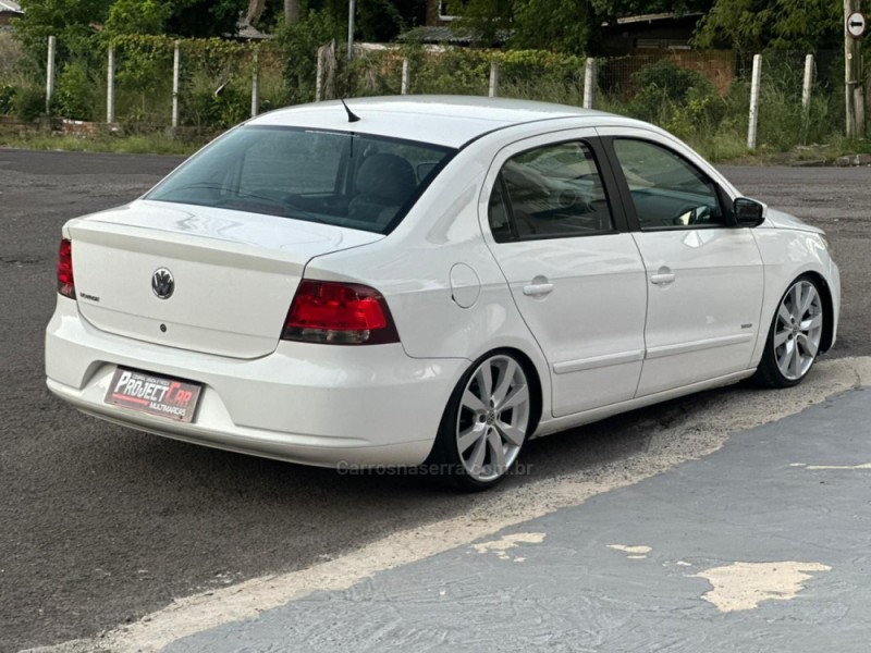 VOYAGE 1.0 MI 8V FLEX 4P MANUAL - 2012 - NOVO HAMBURGO