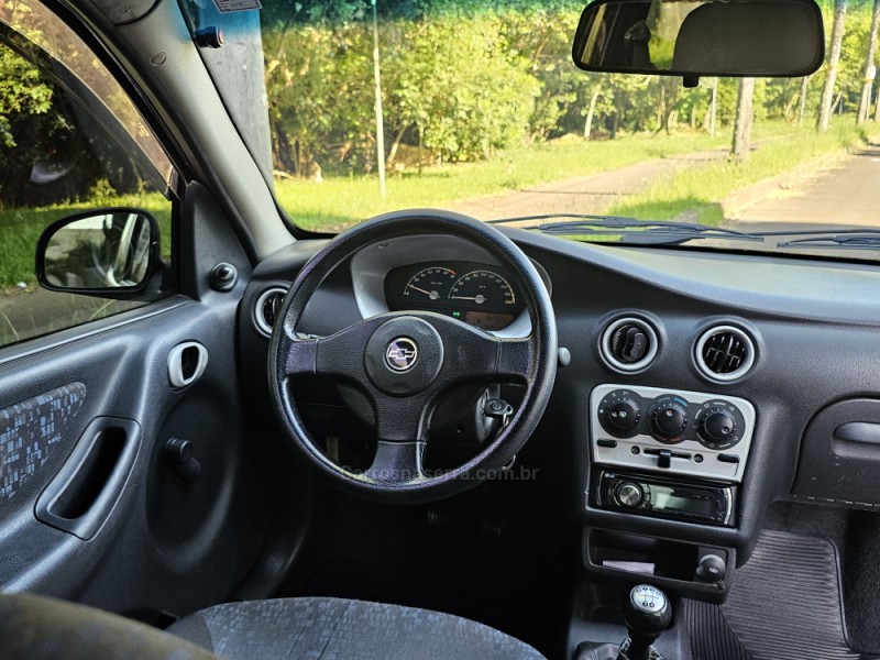 CELTA 1.0 MPFI SUPER 8V FLEX 2P MANUAL - 2005 - CAMPO BOM