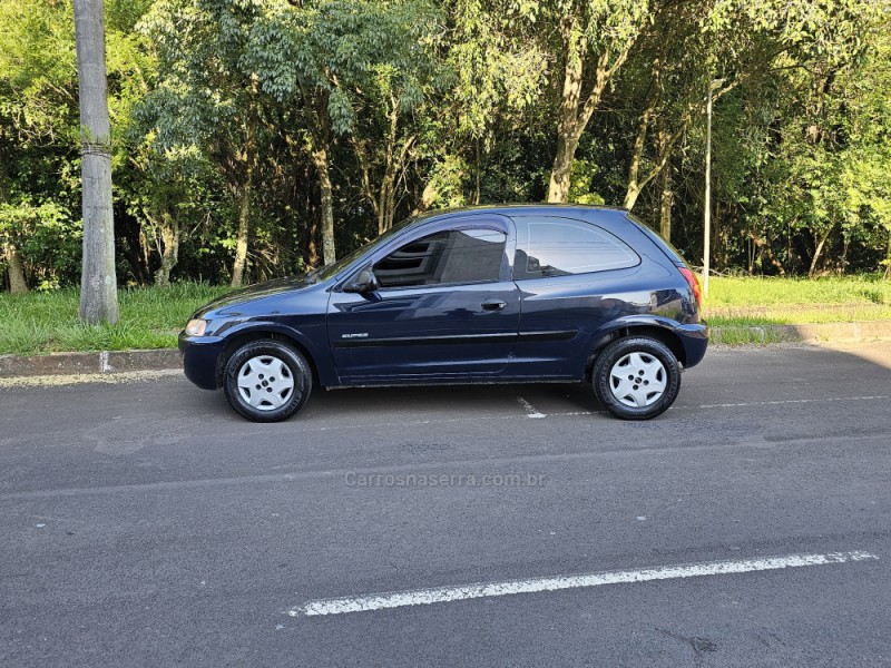 CELTA 1.0 MPFI SUPER 8V FLEX 2P MANUAL - 2005 - CAMPO BOM