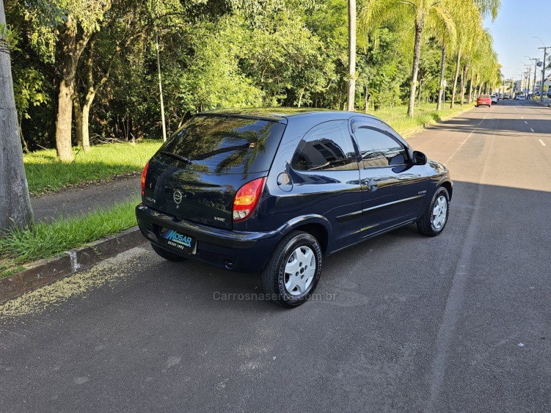 CELTA 1.0 MPFI SUPER 8V FLEX 2P MANUAL - 2005 - CAMPO BOM