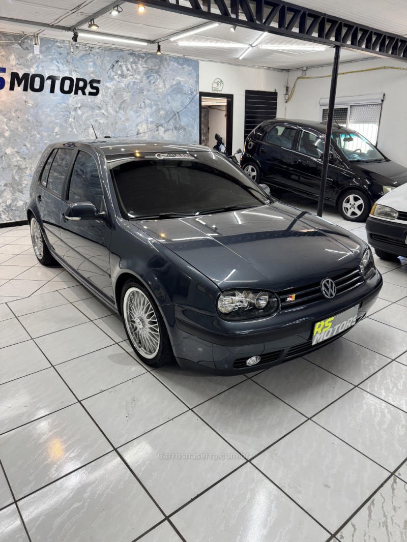 GOLF 1.6 MI 8V GASOLINA 4P MANUAL - 2001 - CAXIAS DO SUL
