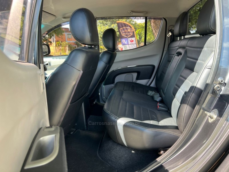 L200 3.2 HPE 4X4 CD 16V TURBO INTERCOOLER DIESEL 4P AUTOMÁTICO - 2017 - MONTENEGRO