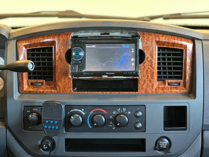 RAM 5.9 2500 SLT 4X4 CD I6 24V TURBO DIESEL 4P AUTOMÁTICO - 2006 - CAXIAS DO SUL