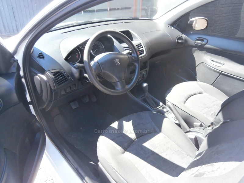 207 1.4 XR 8V FLEX 2P MANUAL - 2010 - FARROUPILHA