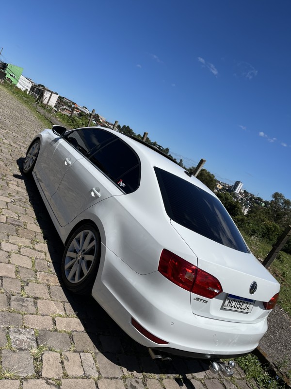 JETTA 2.0 COMFORTLINE FLEX 4P TIPTRONIC - 2014 - CAXIAS DO SUL