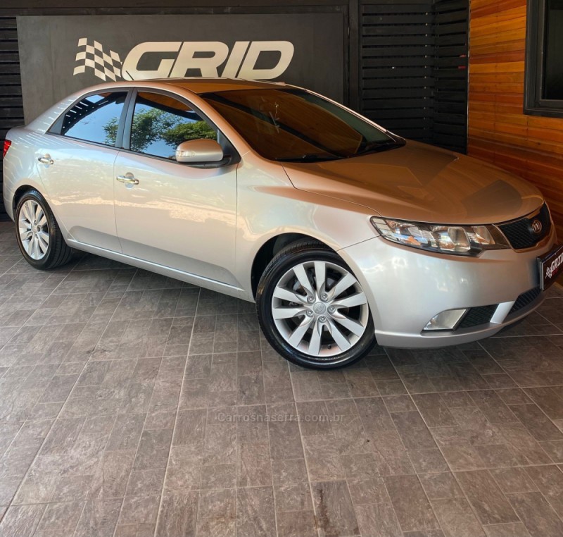 CERATO 1.6 EX SEDAN 16V GASOLINA 4P MANUAL - 2011 - ESTâNCIA VELHA