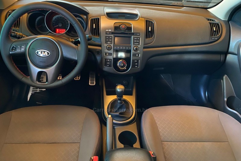 CERATO 1.6 EX SEDAN 16V GASOLINA 4P MANUAL - 2011 - ESTâNCIA VELHA