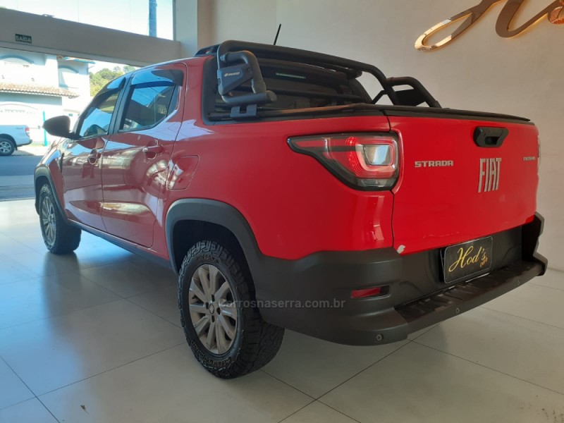 STRADA 1.3 FIRE FREEDOM 8V CD FLEX 4P MANUAL - 2022 - CANELA