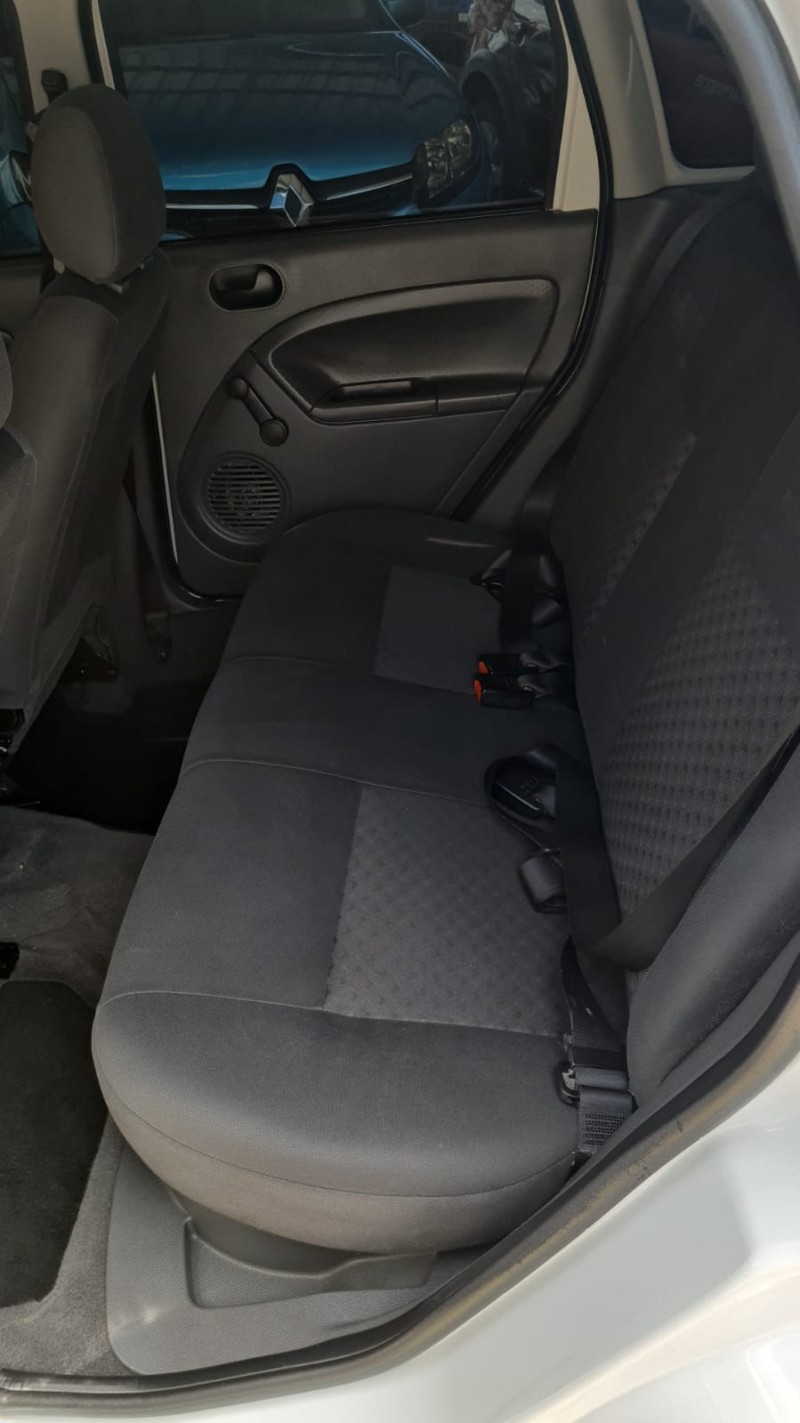 FIESTA 1.0 MPI PERSONNALITÉ 8V FLEX 4P MANUAL - 2005 - CAXIAS DO SUL