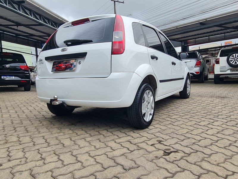 FIESTA 1.0 MPI PERSONNALITÉ 8V FLEX 4P MANUAL - 2005 - CAXIAS DO SUL