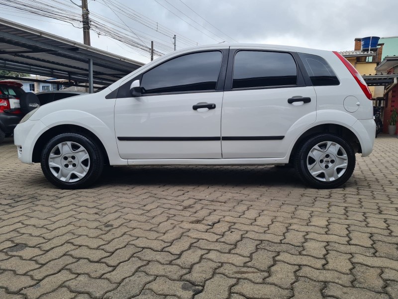 FIESTA 1.0 MPI PERSONNALITÉ 8V FLEX 4P MANUAL - 2005 - CAXIAS DO SUL