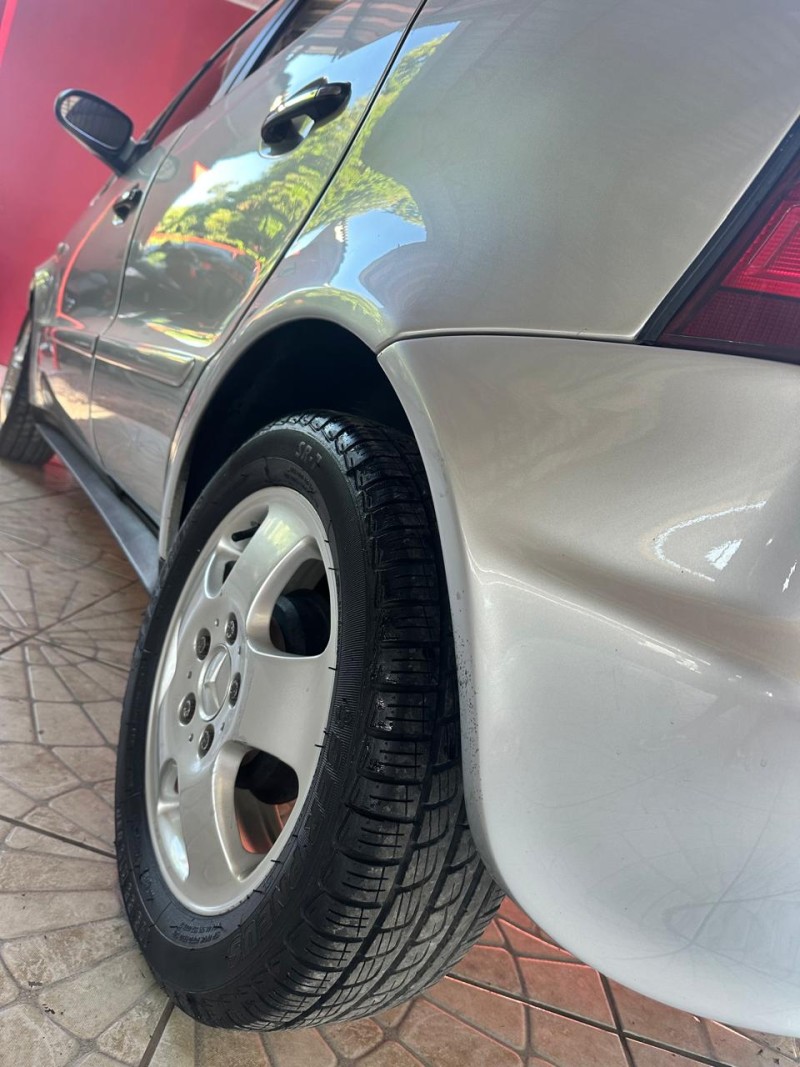 A 160 1.6 GASOLINA CLASSIC MANUAL 4P - 2003 - CAXIAS DO SUL