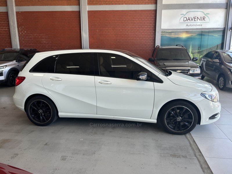 B 200 1.6 TURBO GASOLINA 4P AUTOMÁTICO - 2013 - TAQUARA