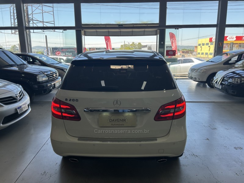 B 200 1.6 TURBO GASOLINA 4P AUTOMÁTICO - 2013 - TAQUARA