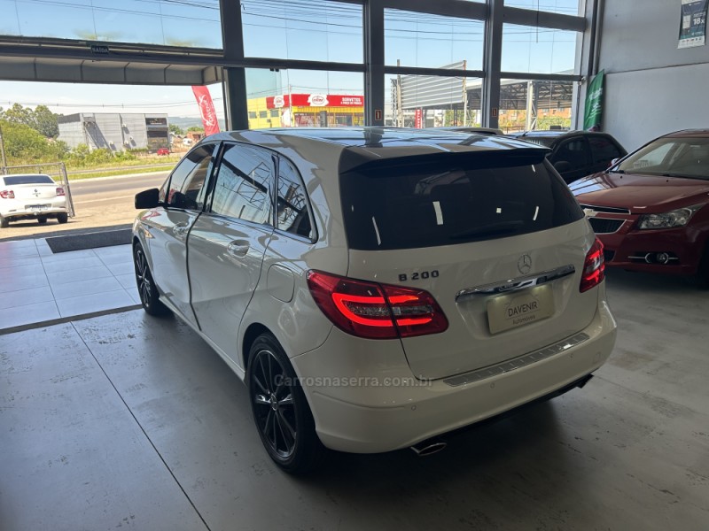 B 200 1.6 TURBO GASOLINA 4P AUTOMÁTICO - 2013 - TAQUARA