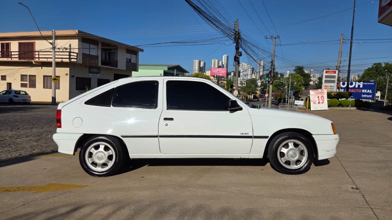 KADETT 1.8 EFI GL 8V GASOLINA 2P MANUAL - 1996 - CAXIAS DO SUL