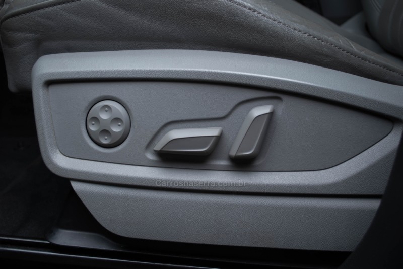 Q5 2.0 55 TFSI PHEV SPORTBACK PERFORMANCE BLACK QUATTRO HÍBRIDO 4P AUTOMÁTICO - 2023 - GARIBALDI