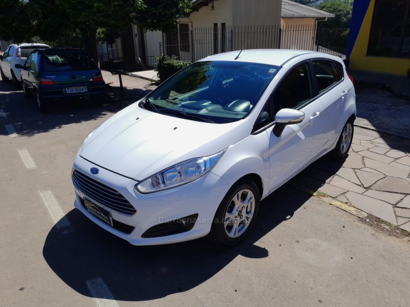 FIESTA 1.6 SE HATCH 16V FLEX 4P AUTOMÁTICO